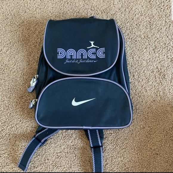 Vintage NIKE dance back pack 12' purple & navy